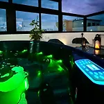 Atlantic 4 Apartment, Terrace, Solarium And Apartment