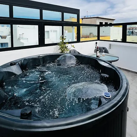 Atlantic 4, Terrace, And Solarium Apartment *